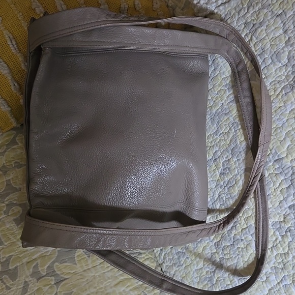 2 for 25 saleTignanello Leather purse 👛 - Picture 1 of 6
